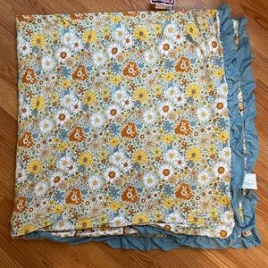 Posh Peanut EUC Ruth and Areni Luxe Patoo 60x60